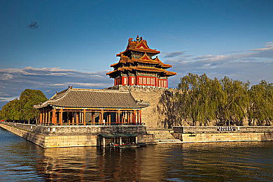 色综合久久88色综合天天：探索奇幻世界，《综合乐园》攻略解析：玩法攻略与玩家好评一网打尽-1