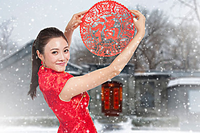 黄色视频免费试看：梦幻探险家：探险秘境解锁，攻略详尽，畅游神秘世界之旅