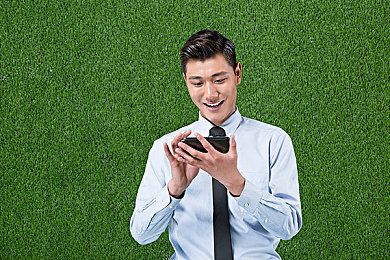 绿巨人黄色：漫威黄甲英雄：揭秘《大乱斗》中的超能秘密之旅-1