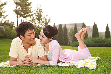 男女一起差差APP：性别差异新潮流，社交新平台“男女互动差差”引热议