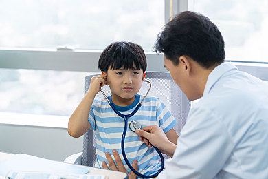 男生困困放到女生困困定眼里：搞笑互动新体验：趣味游戏带给你不一样的欢乐时光-1