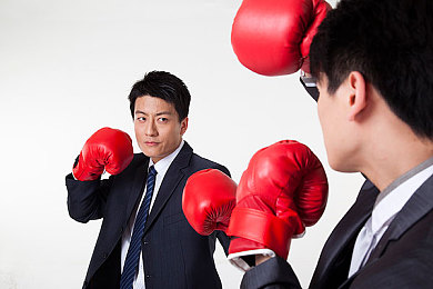 娜娜羞辱榨精挑战51吃瓜：“惊悚互动：挑战51，趣味社交游戏风暴来袭”