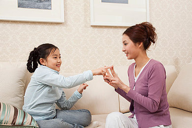寡妇被下药和大狼狗：“本市惊现罕见绑架案：寡妇被下药，大狼狗成人质，警方全力解救”