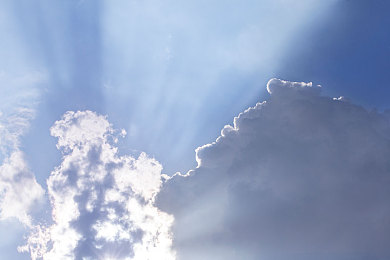 花落半途老公生日3q：风雨共度，感恩有您，爱情永恒的温馨时刻