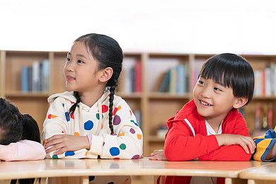 妖精动漫登录界面：妖精动漫全新界面惊艳上线，动漫迷热议好评如潮