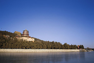 按摩师让我高潮了三次：三次高潮揭秘：独特按摩之旅，身心愉悦之旅令人难忘