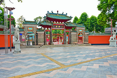 夏天摩托车载岳回姥姥家：夏日狂飙，重温童梦，激情赛道任我驰-2