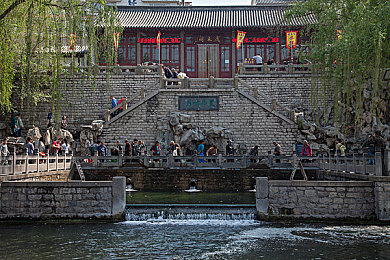 干干影院：电影乐园，光影交织的圣地之旅-2