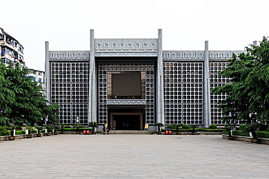 总裁憋尿被助理揉尿了：职场糗事：总裁紧急时刻遭遇尴尬，助理误揉引发热议-2