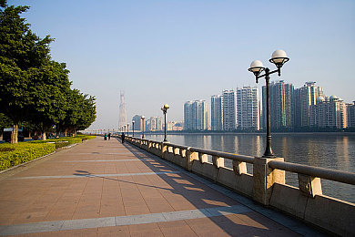 白裤袜校花 扒腿让我c：“校园时尚新篇章：白袜舞动，魅力扒腿，校花风采独领风骚”-2