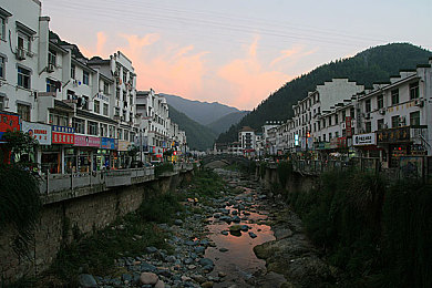按摩让我三次高潮：身心愉悦，健康养生，按摩之旅畅享多重体验