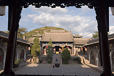 高清免费黄色视频网站：揭秘“高清免费”陷阱：网络监管风暴来袭，共筑清朗网络空间-4