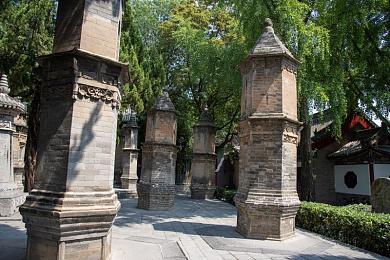 打扑克又叫又疼下载：全新体验来袭：“又疼又快乐”扑克游戏趣味挑战等你来挑战-5