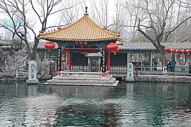 ACG  无翼乌邪恶师：虚拟道德边界探析：争议游戏《无翼乌邪恶师》引发行业深思