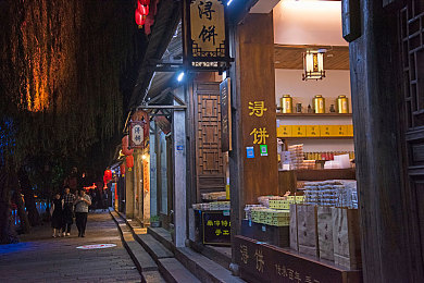 葵千惠激烈潮喷1553：奇幻冒险之旅，解锁《潮喷帝国》葵千惠攻略秘籍-2