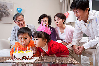 黄色软件免费下载2：揭秘幕后诱惑，畅游虚拟世界，警惕风险同行-3
