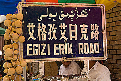 打扑克又叫又痛视频下载：欢乐扑克视频下载攻略：体验“又叫又痛”刺激时刻，共享欢笑时光-2