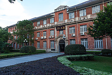 亚洲一道本：地理瑰宝探寻之旅，揭秘明代亚洲风华-4