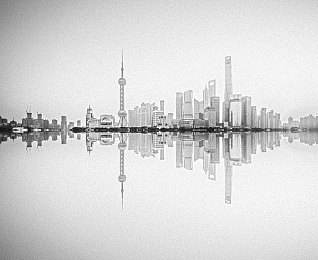 白丝极品老师娇喘呻吟av苹果：网络迷雾中的惊悚揭秘“极品老师娇喘”图片真相，警惕网络不良信息传播-3