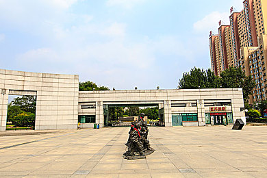 不知火舞与：经典角色跨界电竞：传统文化在现代焕发新生，产业融合趋势显著-3