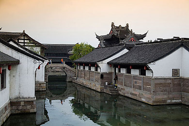 三上悠亚成人电影：成人电影改编游戏新体验：沉浸式互动，情感盛宴来袭-2