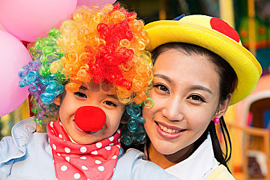 丁香五月天婷婷久久青香五月天：诗意五月视觉盛宴，探秘“丁香五月天”游戏魅力-4