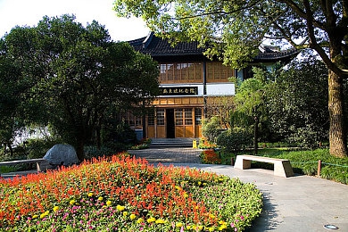 国精产品69国精产品视频：国货之光智能启航，创新之旅即将开启-3