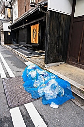 中文日产乱幕人区无阻码：无码自由，财富崛起：揭秘模拟经营新标杆-3